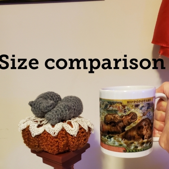 Sweet sleeping hippo on scented fall pumpkin - Picture 5 of 5